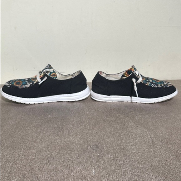 Source Unknown Floral Patterned Women Shoes  Black and Multicolor - Picture 4 of 5